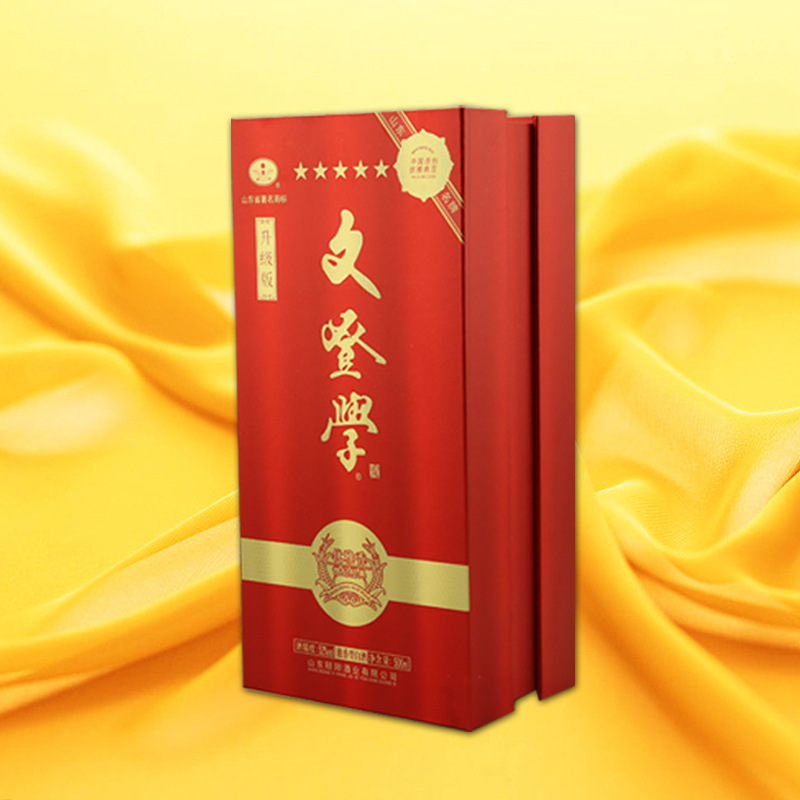 文登学酒采用紫砂缸储酒工艺,坚持自然老熟,使产品历久弥新,酒香悠扬.