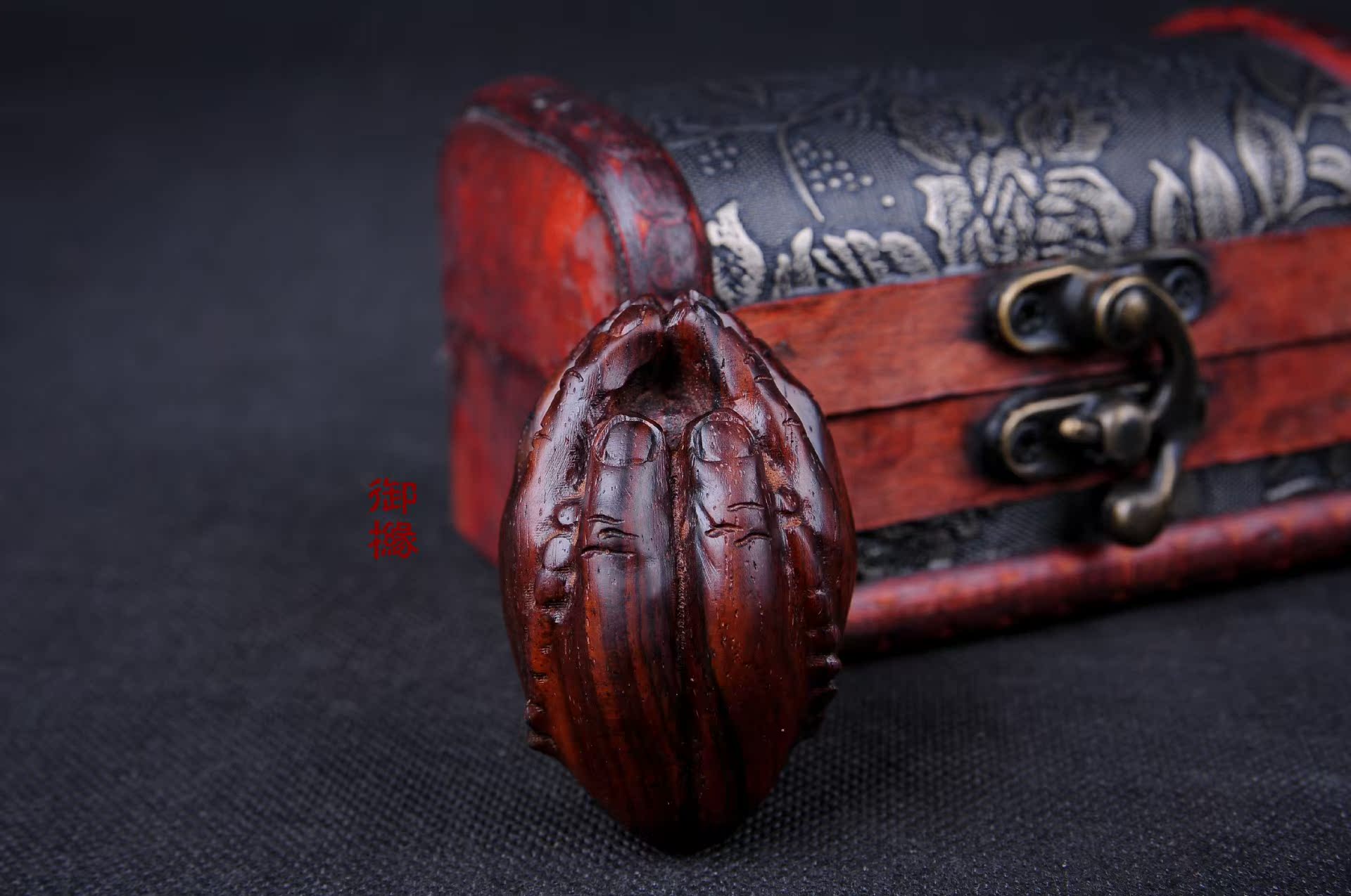 大红酸枝木雕刻双手合十手把件 心想事成挂件 手把玩件 厂家直销