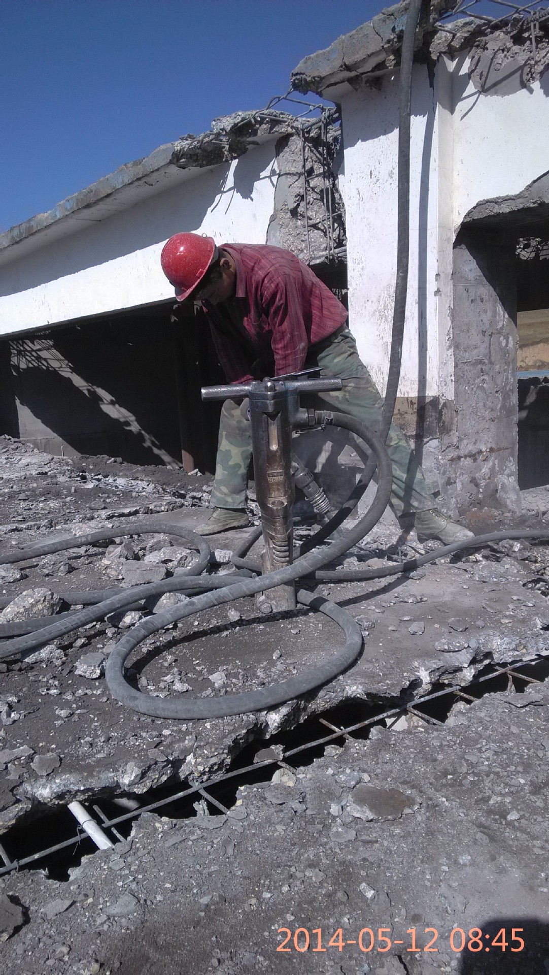 山西挖掘机风镐拆除混凝土