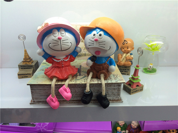 厂家直销卡通叮当猫情侣吊脚创意工艺礼品摆件 家居装饰