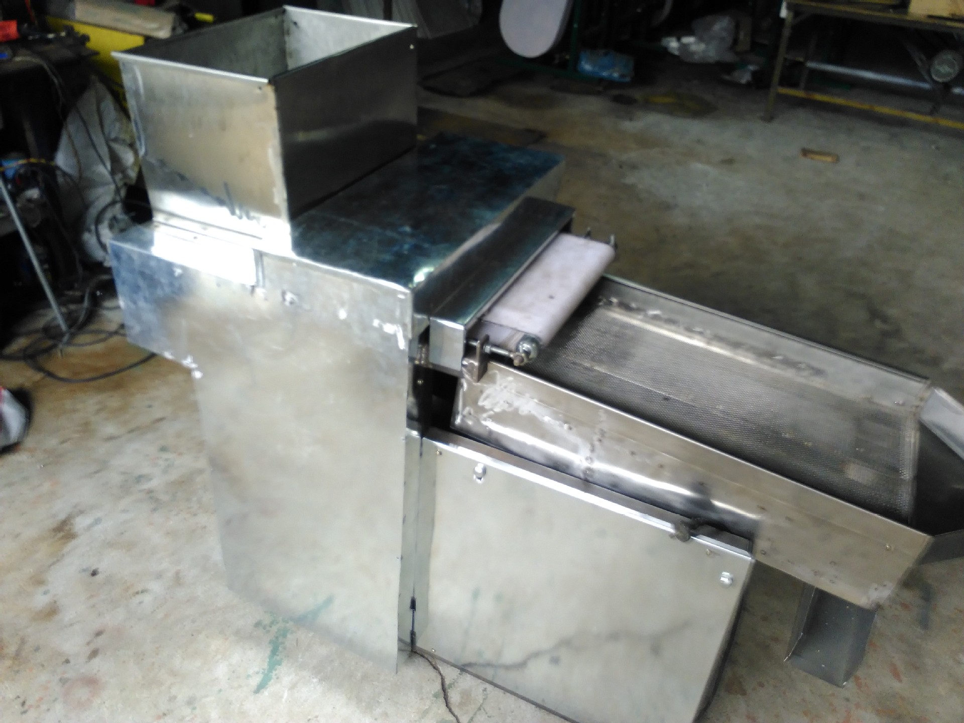 杏仁花生切粒机