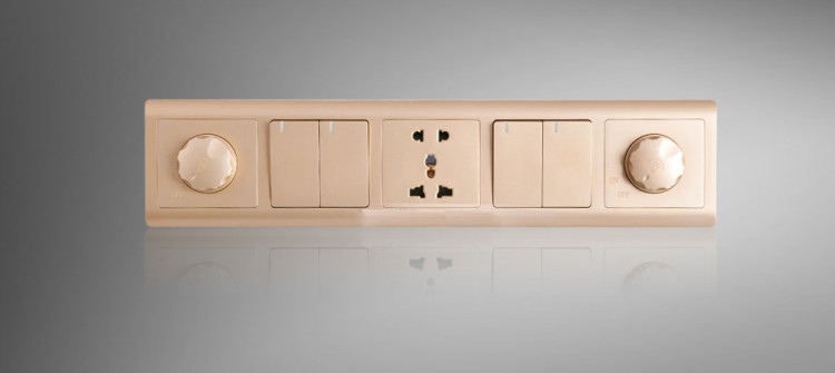 酒店床头柜控制板 五位四开单控五孔带两调光 组合开关插座面板