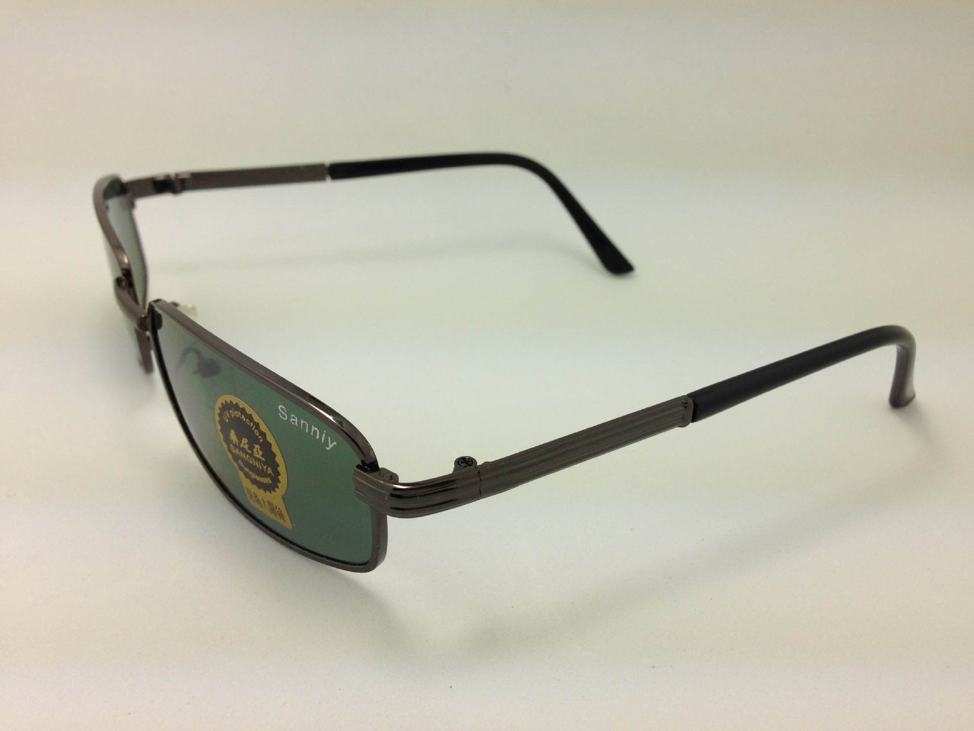 批发2014年最新款热卖时尚款钢化玻璃片桑尼亚