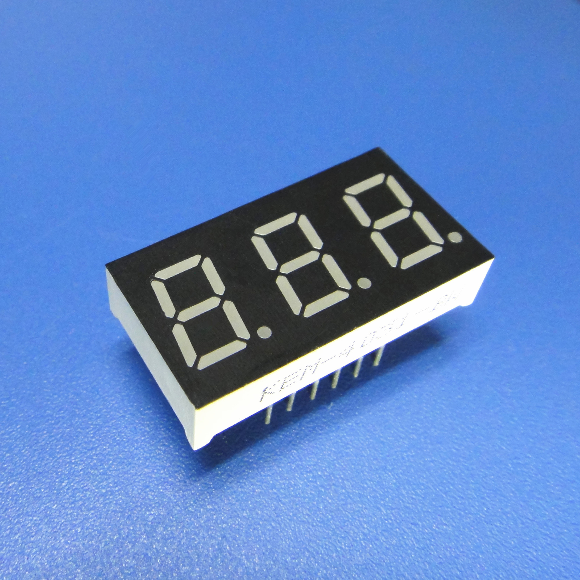 长期供应led数码管 三位数码管 kem-4031-bw