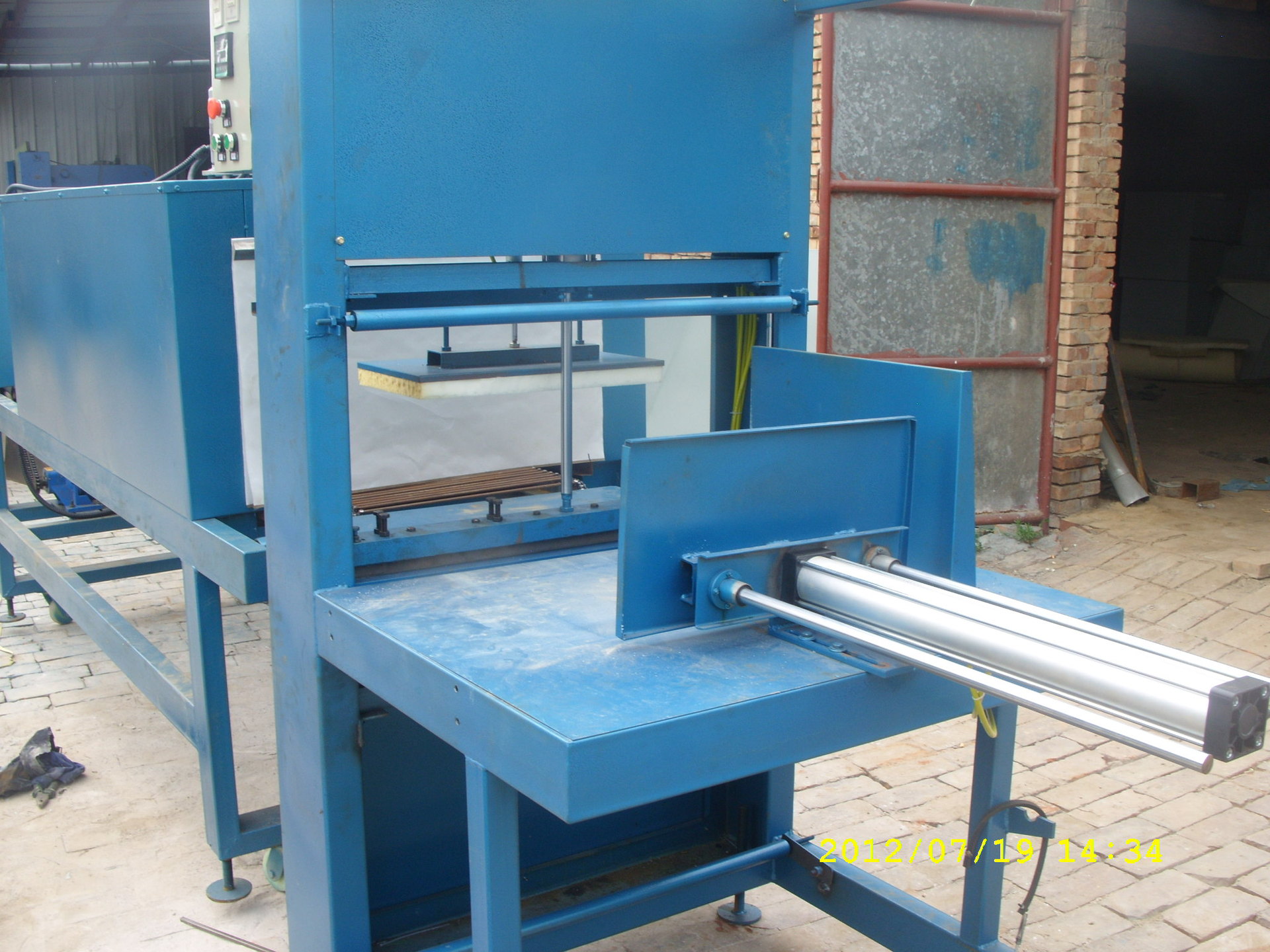 保温板切割机
