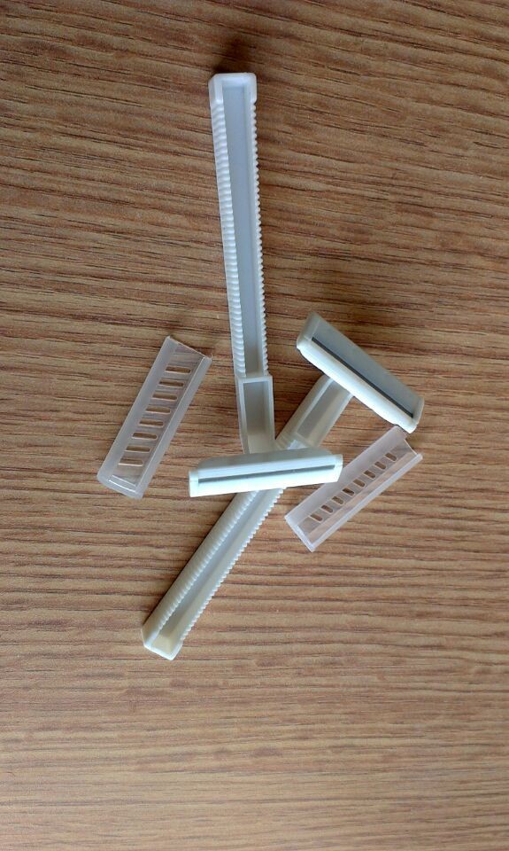 一次性医用无梳齿单面备皮刀