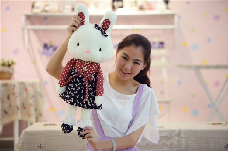 厂家批发新品穿衣兔子毛绒玩具公仔波点花裙蕾丝兔碎花兔送女生日