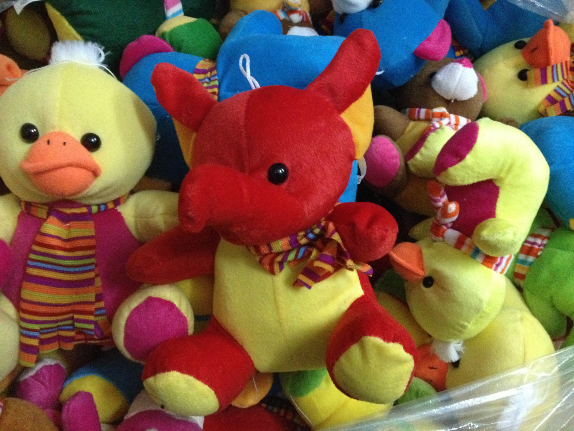 厂家批发毛绒玩具婚庆娃娃公司活动派送礼品抓机娃娃地摊玩具小熊