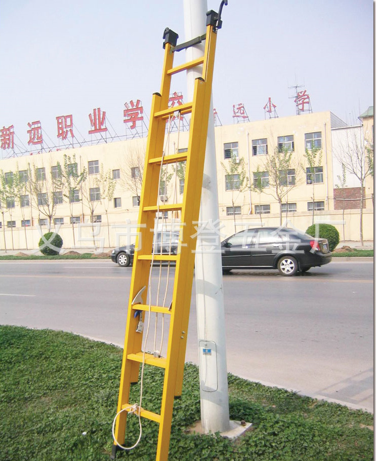 单面伸缩绝缘梯