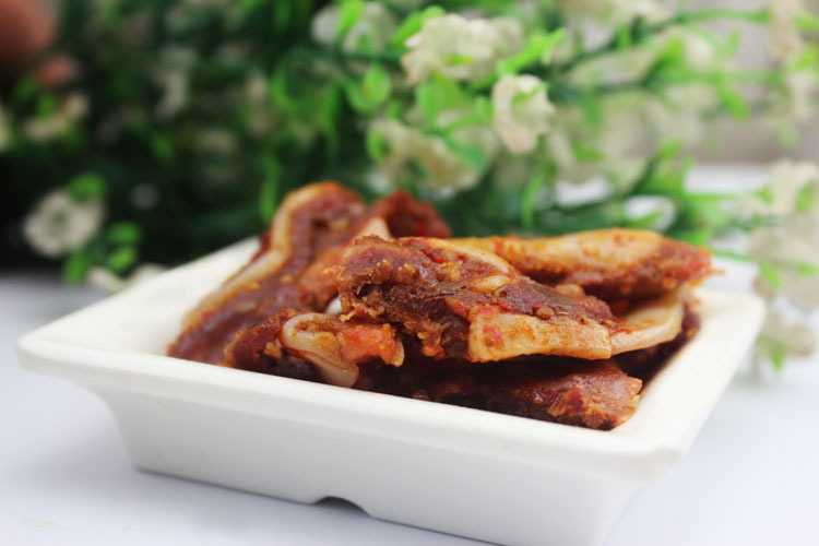 凤凰园 产休闲麻辣零食 肉松猪肉脯香辣猪脆骨 小吃食品美食熟食