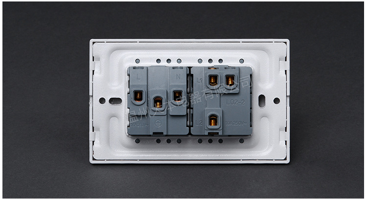 優品推薦a8118系列一開三孔單控開關牆壁開關牆壁插座面板