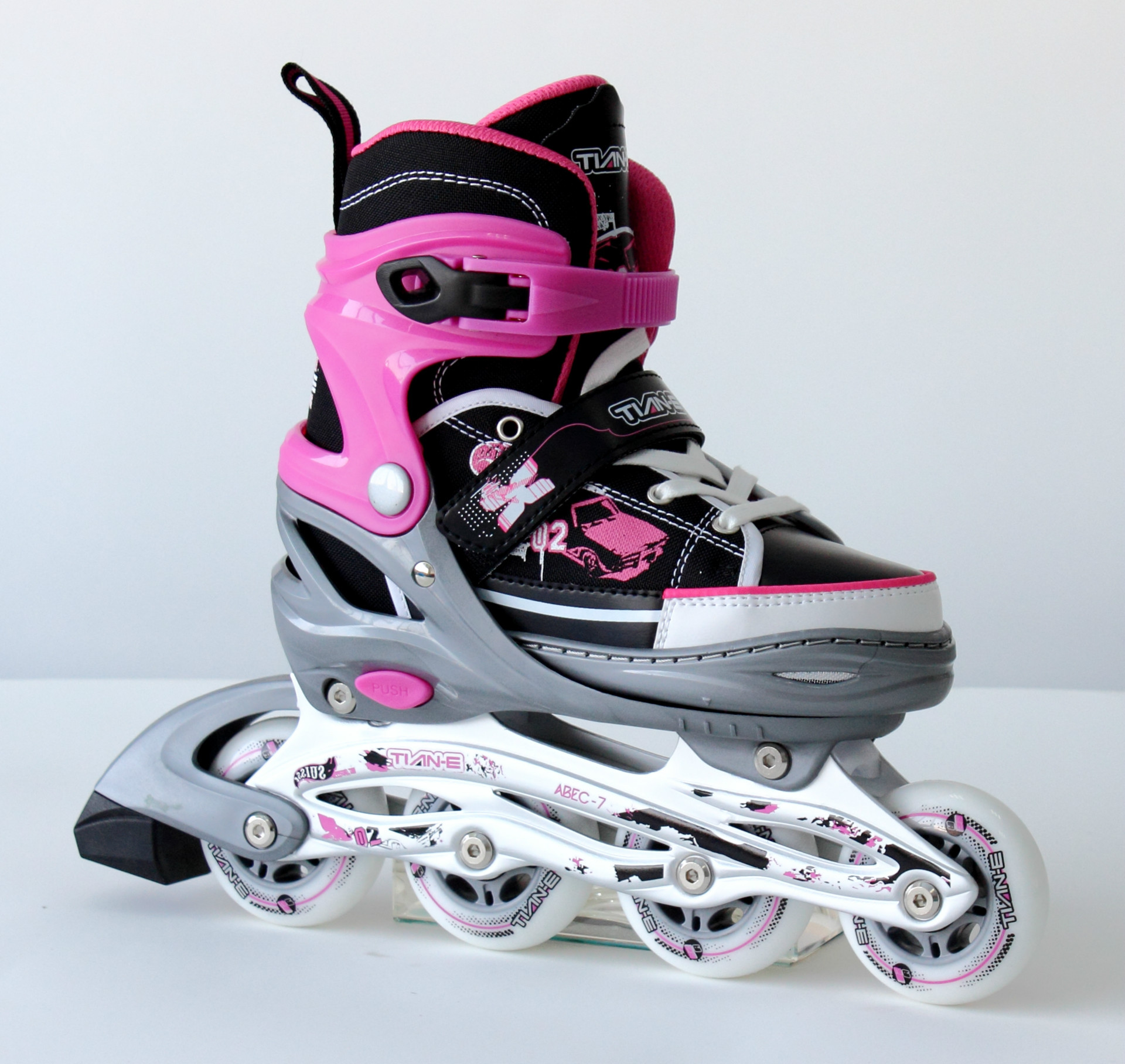 行业市场 运动户外 天鹅可调溜冰鞋te-881  ============产品描述====