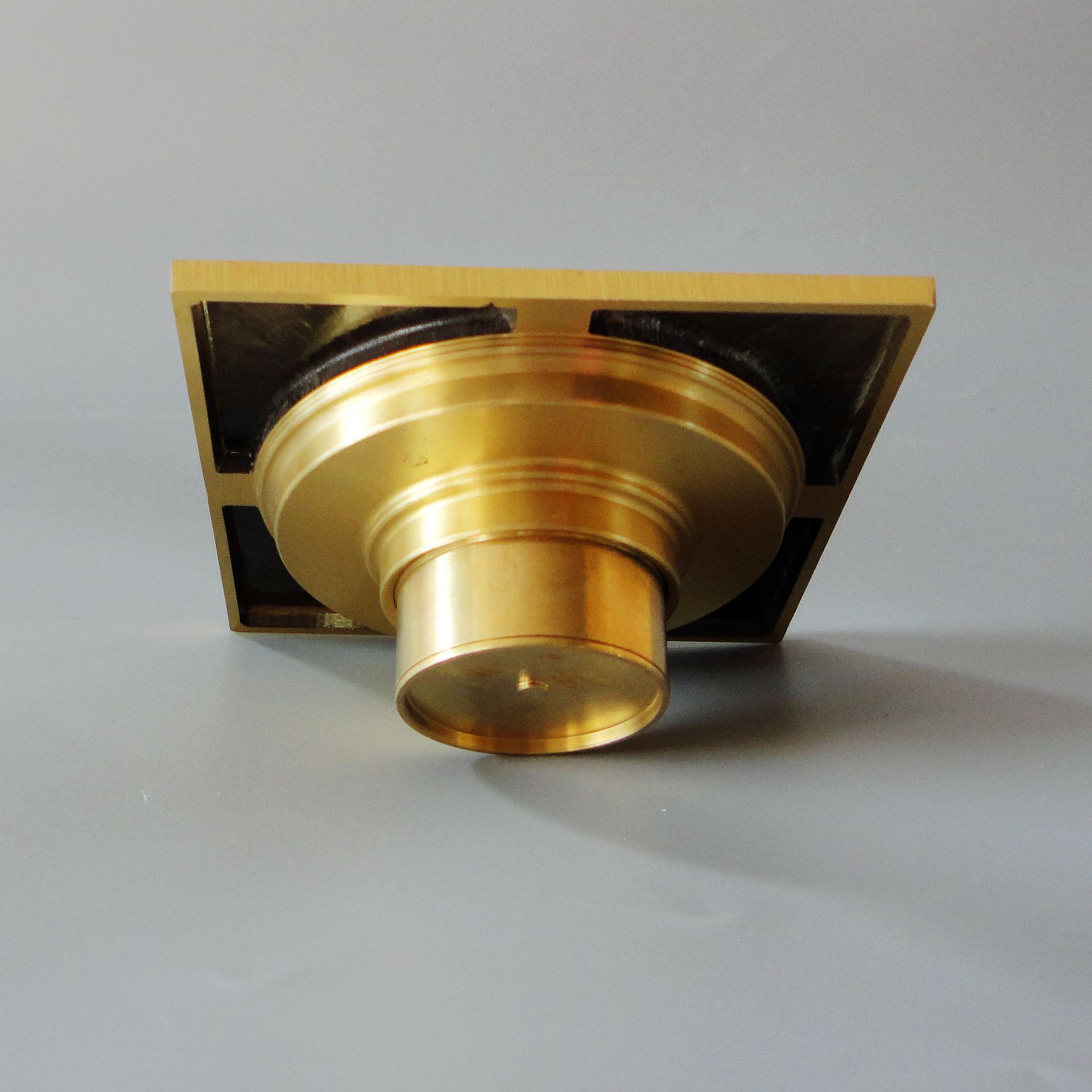 水暖五金全铜潜水艇地漏防臭地漏芯批发防堵洁净地漏厂家直销