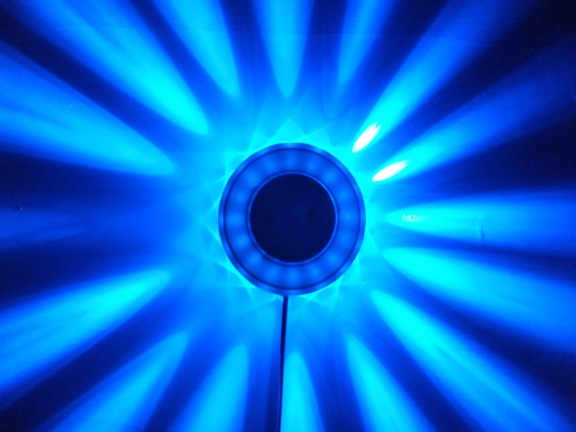 led小太阳 rgb led七彩飞碟灯大量现货 led小太阳灯