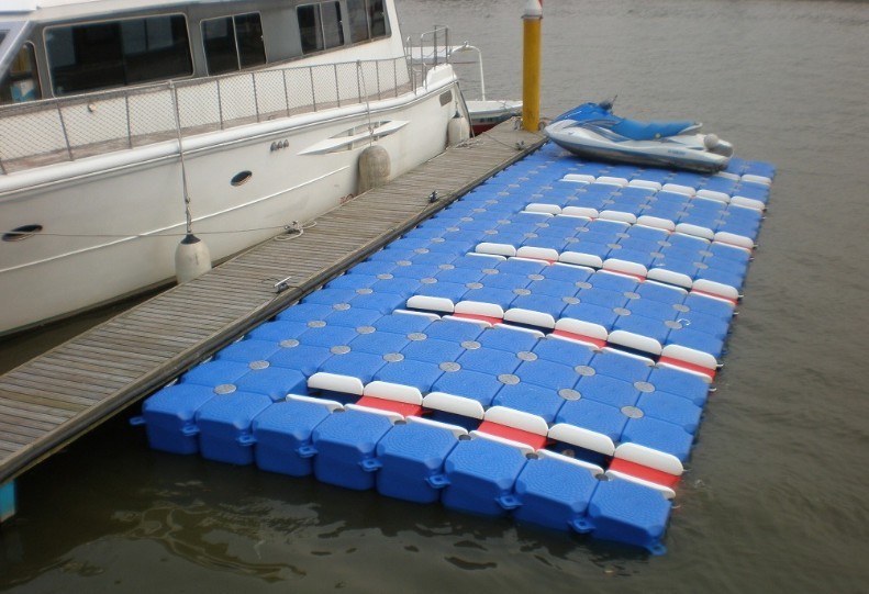 廠家供應水上浮筒,水上平臺,浮動碼頭,浮橋