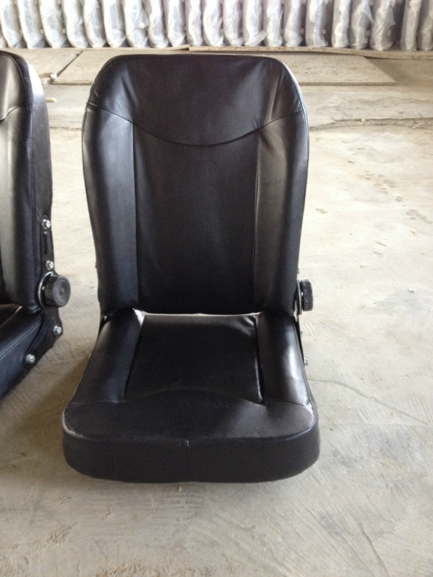 四轮电动车座椅,情侣四轮电动车座椅,半封闭电客车座椅 qp018