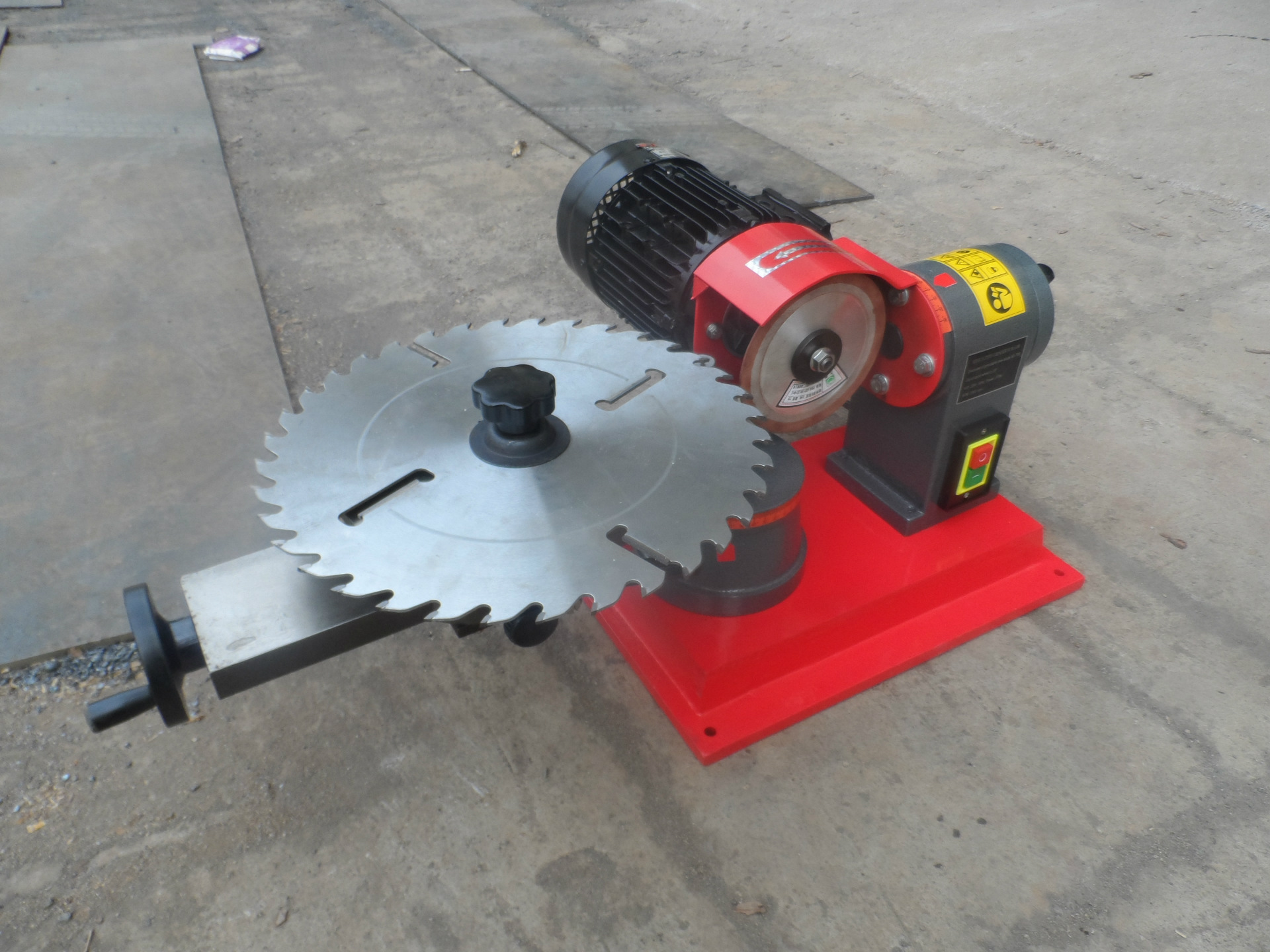 专业生产厂家供应广州广西广东合金锯片手动磨齿机手动磨合金锯片