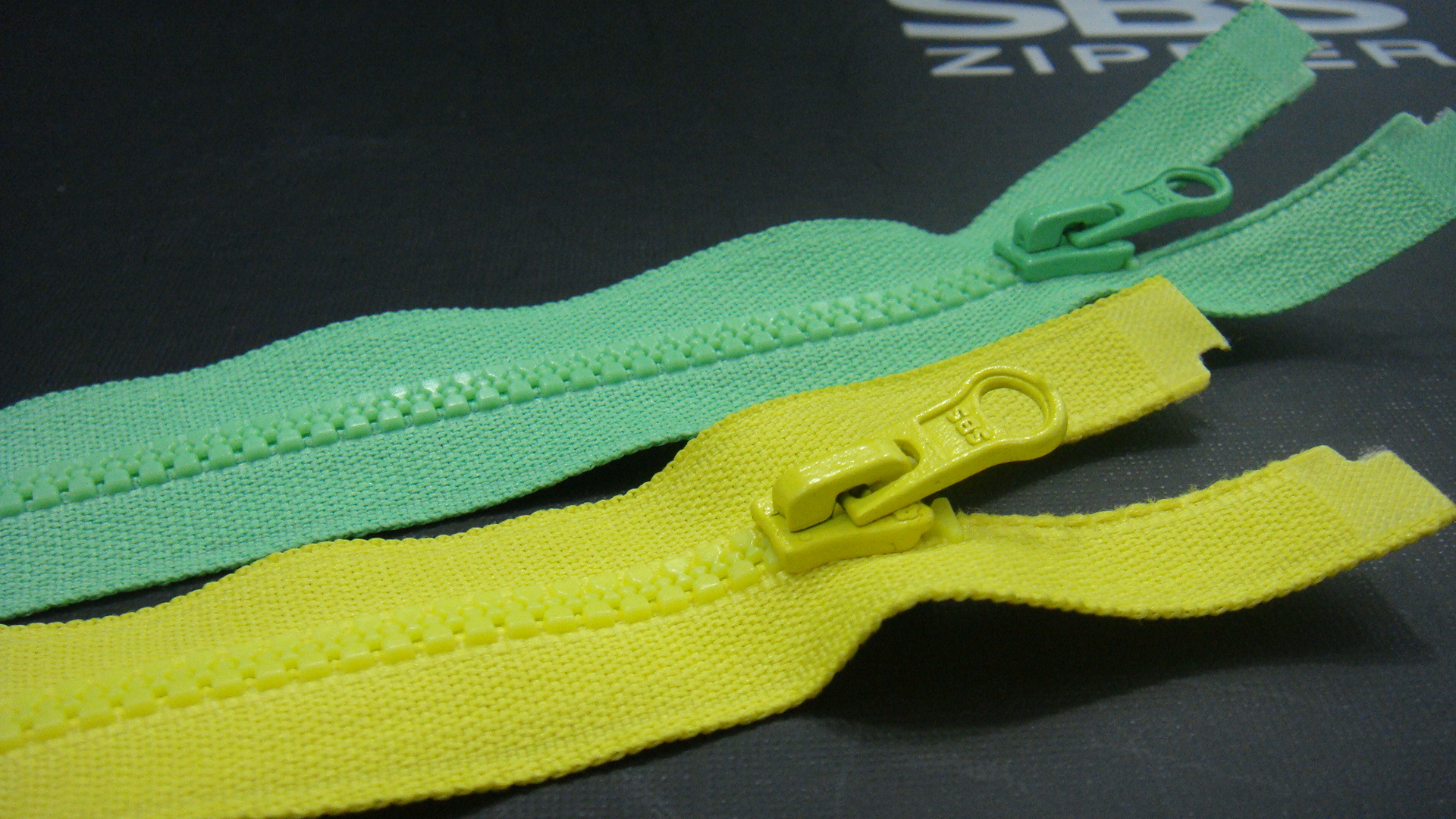 批发销售 服装辅料sbs拉链 3#树脂单开拉链 40cm 可专业订制