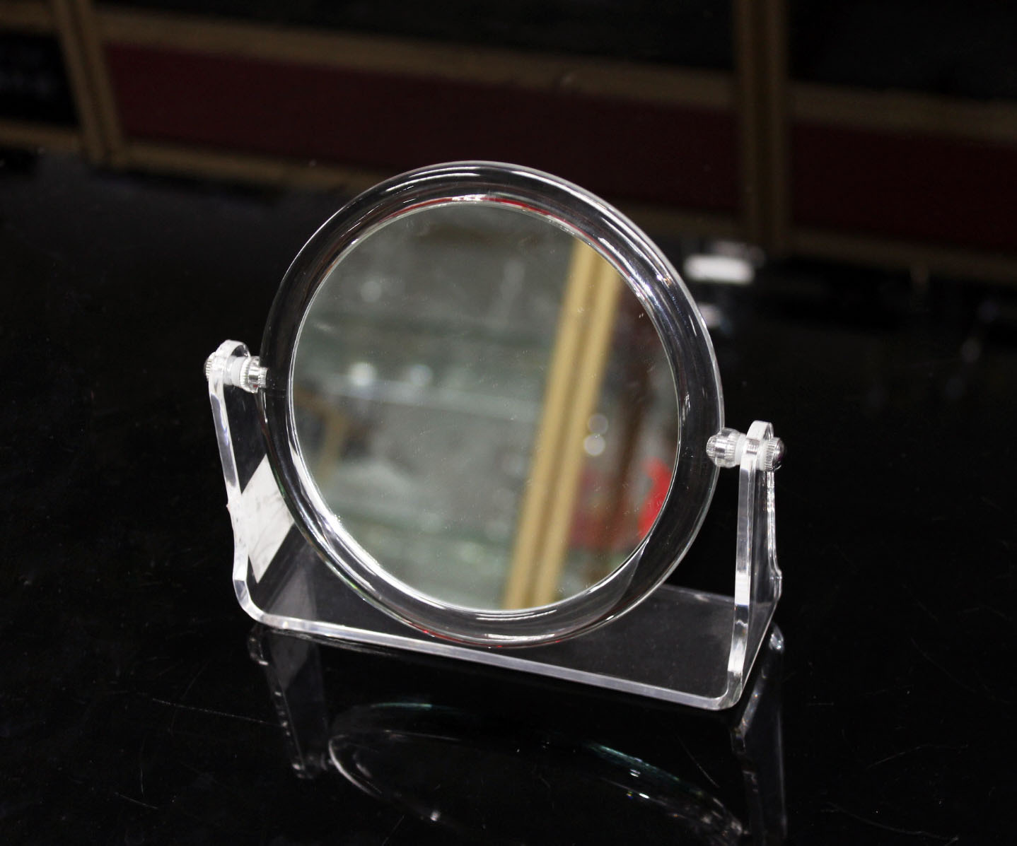 亚克力镜子深圳亚克力制品专业生产有机玻璃制品