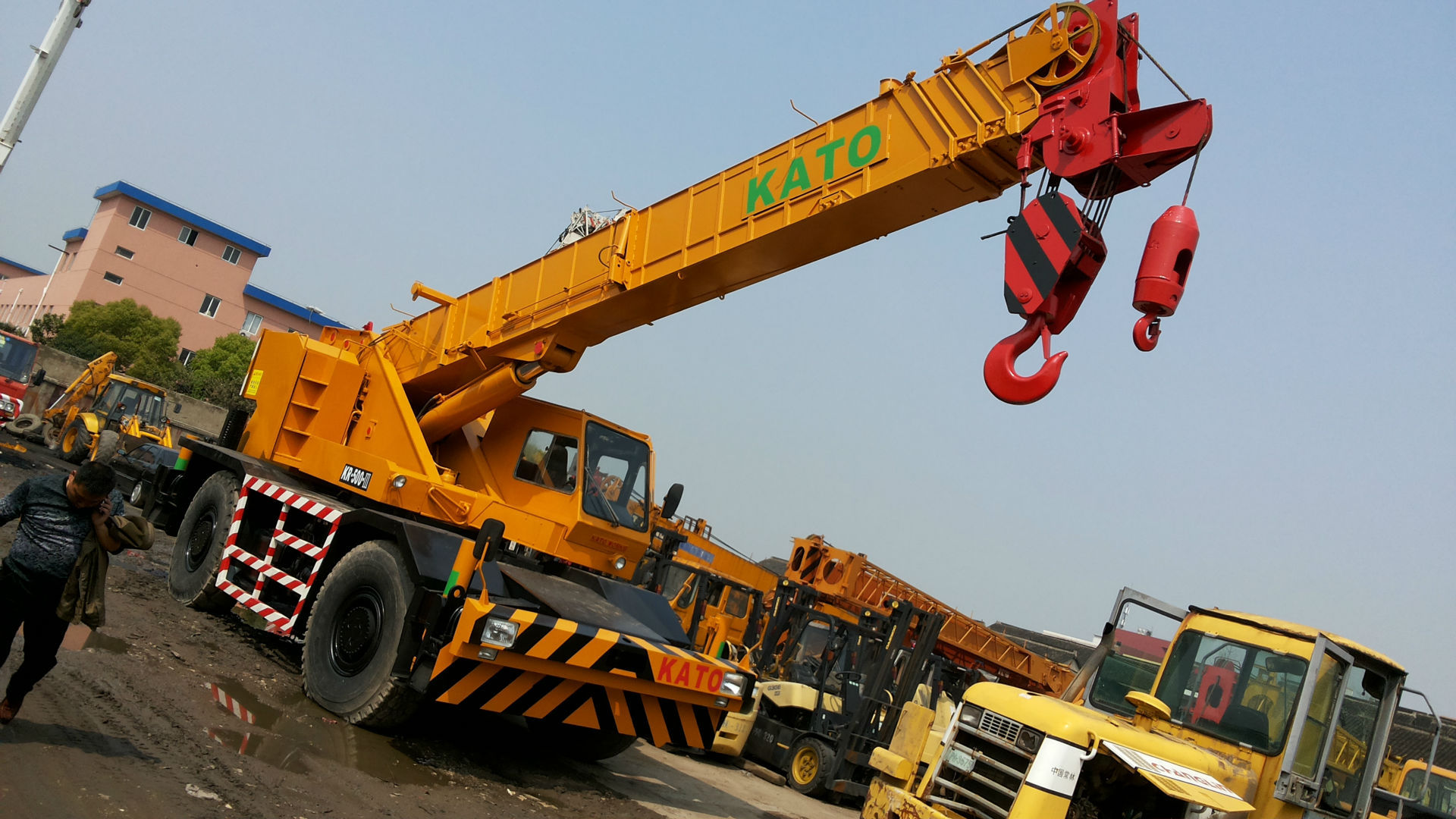 浙江出售进口25-100吨多田野二手起重机,越野吊25-100吨价格