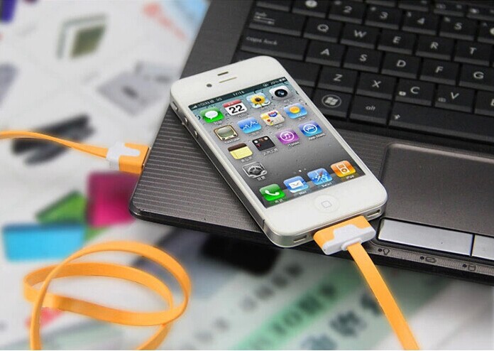 苹果4s充电器数据线1米面条iphone4s手机彩色充电器线 批发