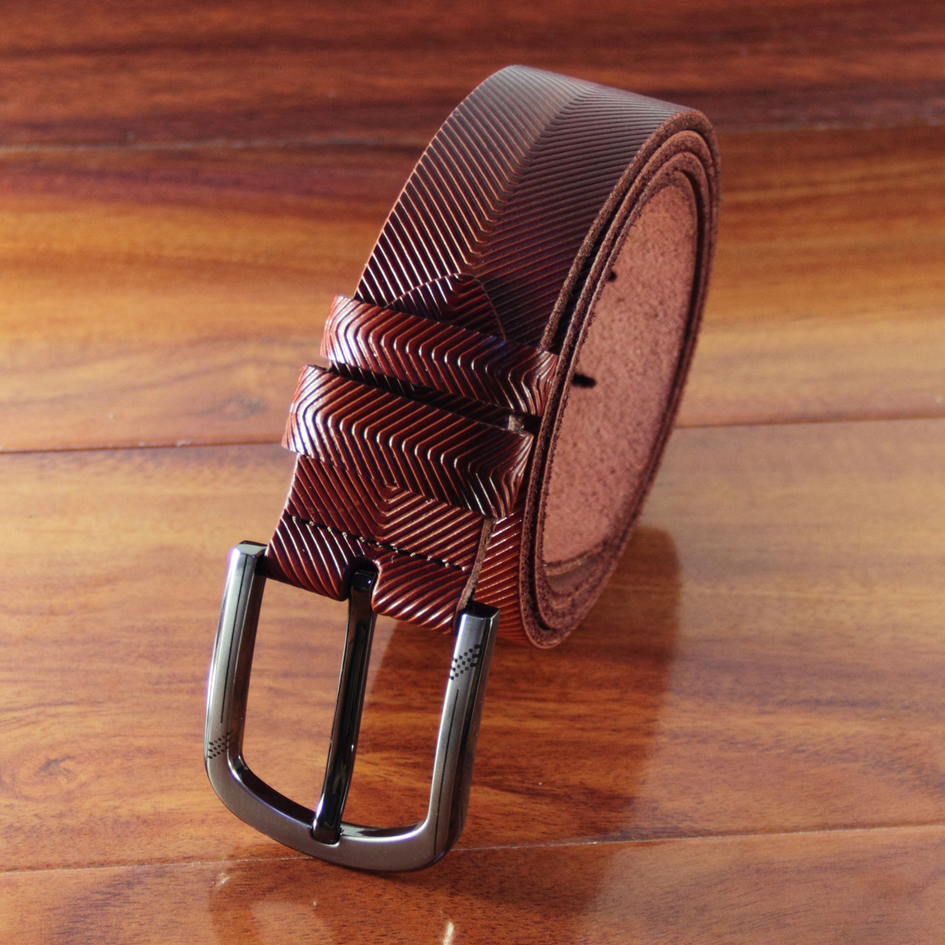 男士真皮腰带二层仿古湿发皮带厂家直销皮带