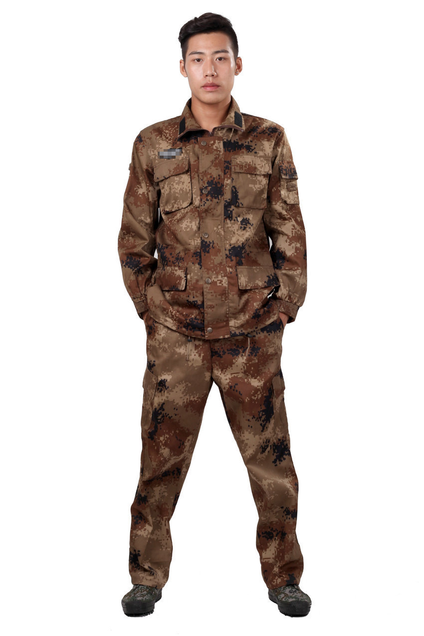 07荒漠迷彩服套装 长袖耐磨防风多功能迷彩服套装 厂家批发