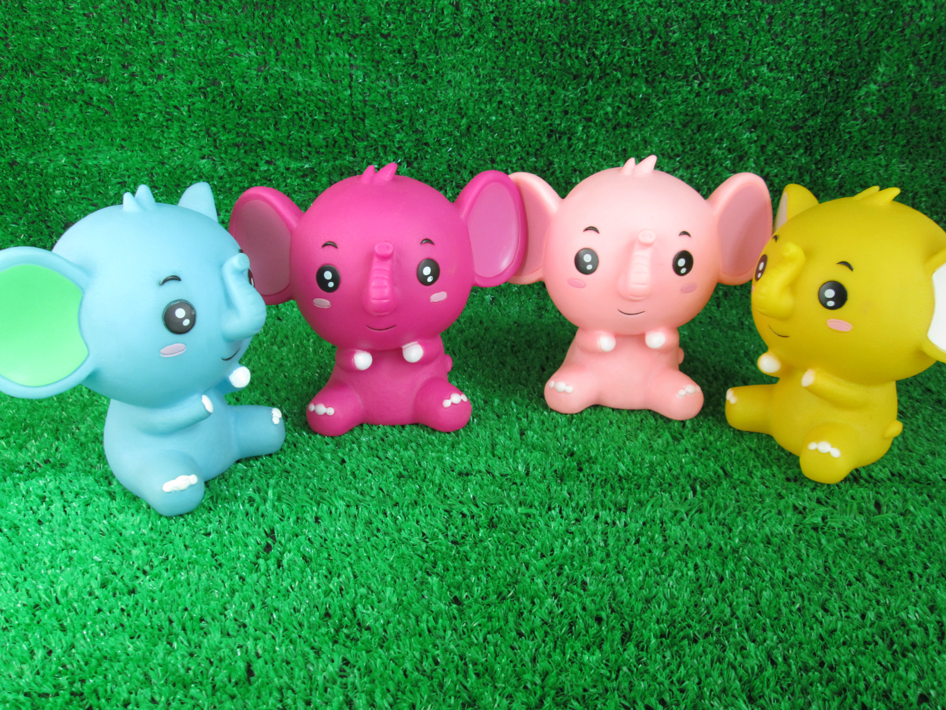 创意储蓄罐 小象存钱罐 搪胶储蓄罐 儿童节礼品 91