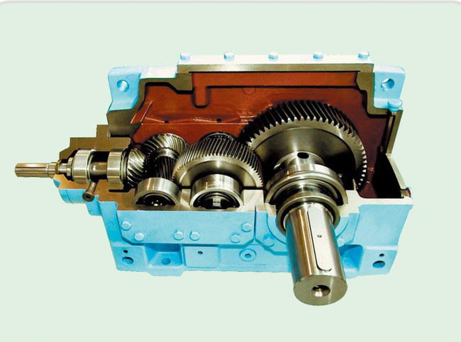 是三级传动的渐开线圆柱齿轮减速器,三级圆柱齿轮传动,主要为行车配套