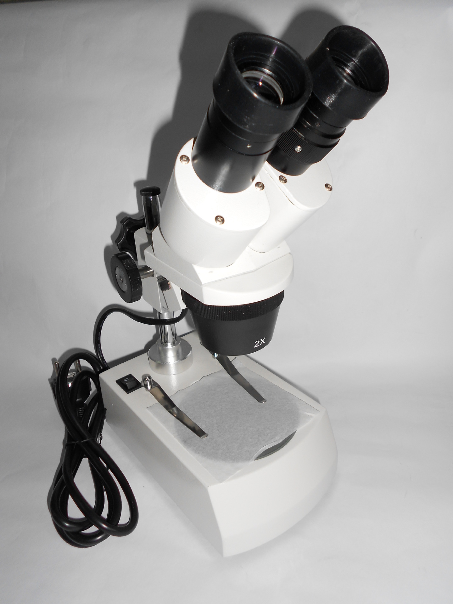 灵峰双目体视显微镜xt-iii-40x带上下电光源40倍工业立体显微镜