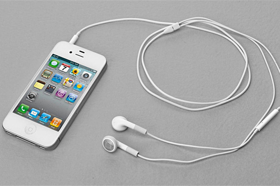 立体音质耳麦批发 概览 具有遥控功能和麦克风的苹果耳机采用受欢迎的