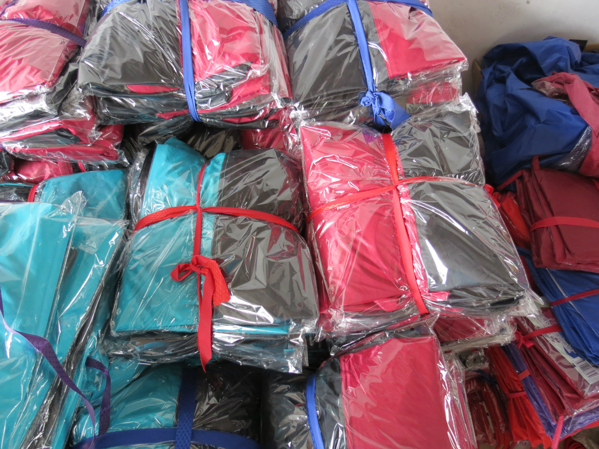 批发亿可来分体雨衣成人非 一次性雨衣雨裤情侣雨衣电动车配件