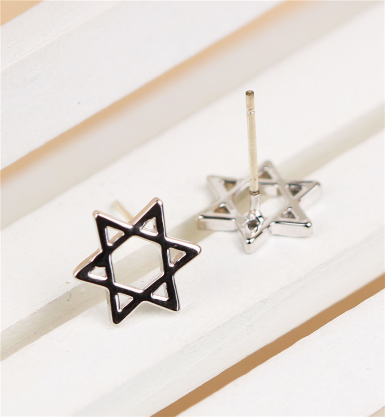 甜美可爱女生镂空五角星耳钉 时尚小巧精致耳针是纯银针防过敏