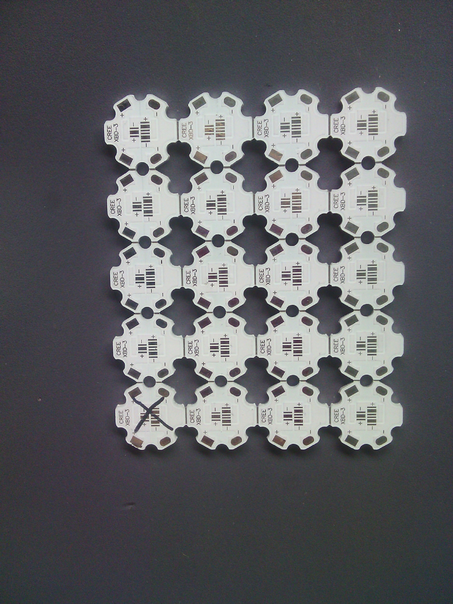 梅花板_供应 cree-xbd双灯板 led手电筒灯铝基板, - 阿里巴巴