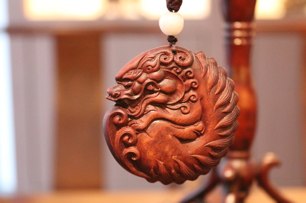 竹艺轩高档红木汽车挂件守财保平安貔貅