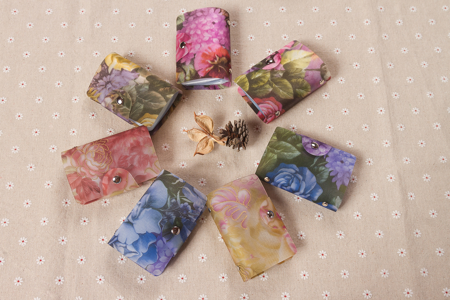 韩版创意满天星花卉卡包pu皮 现货 批发仿皮真皮钥匙包卡包 定做图片