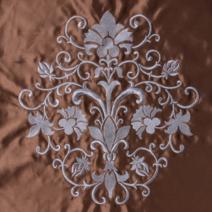 厂家直销 电脑绣花 普通绣 花型抱枕刺绣徽章 批发供应