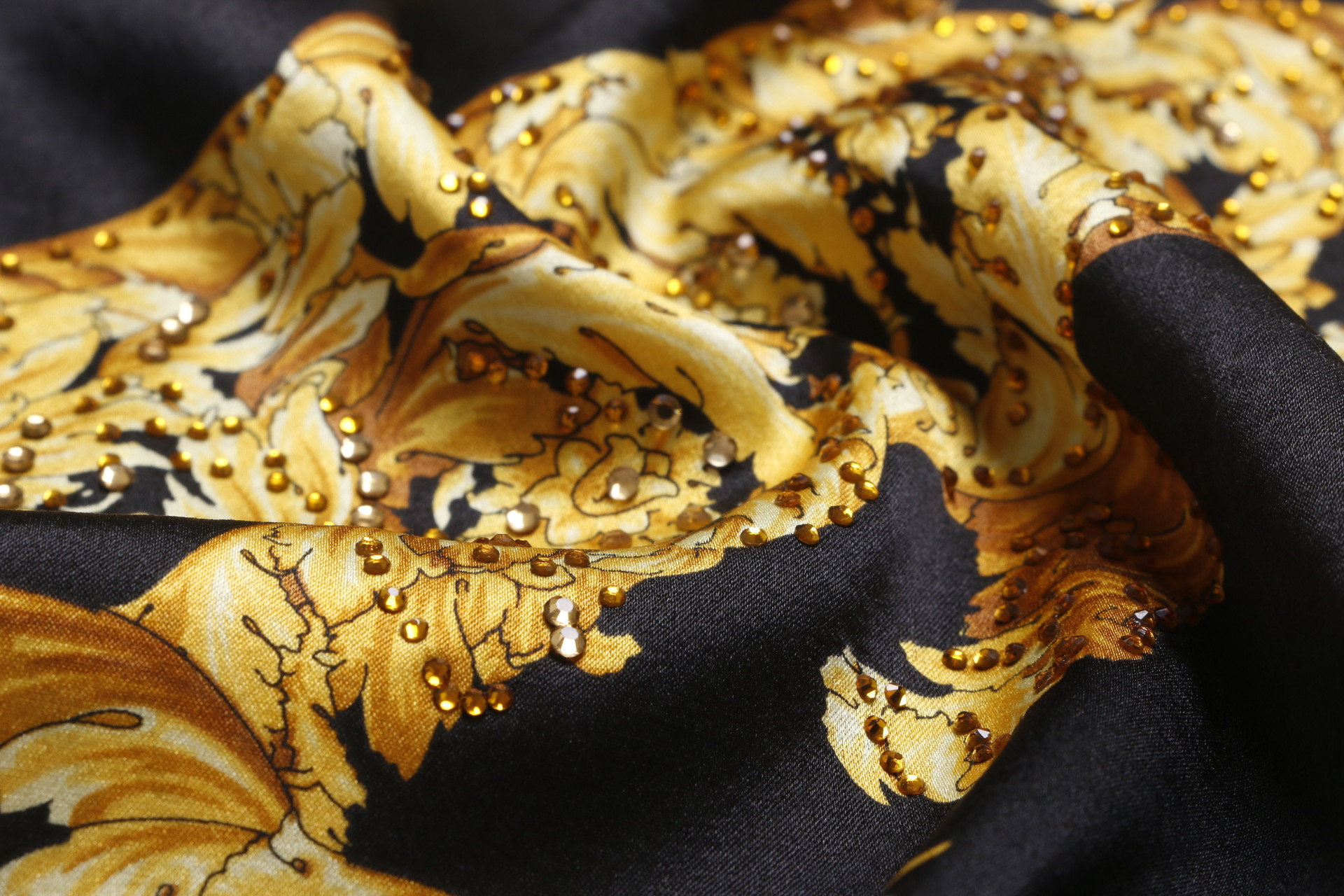 高贵桑蚕丝真丝弹力缎面料连衣裙衬衫布料高档印花美洲黄金豹 夏2014