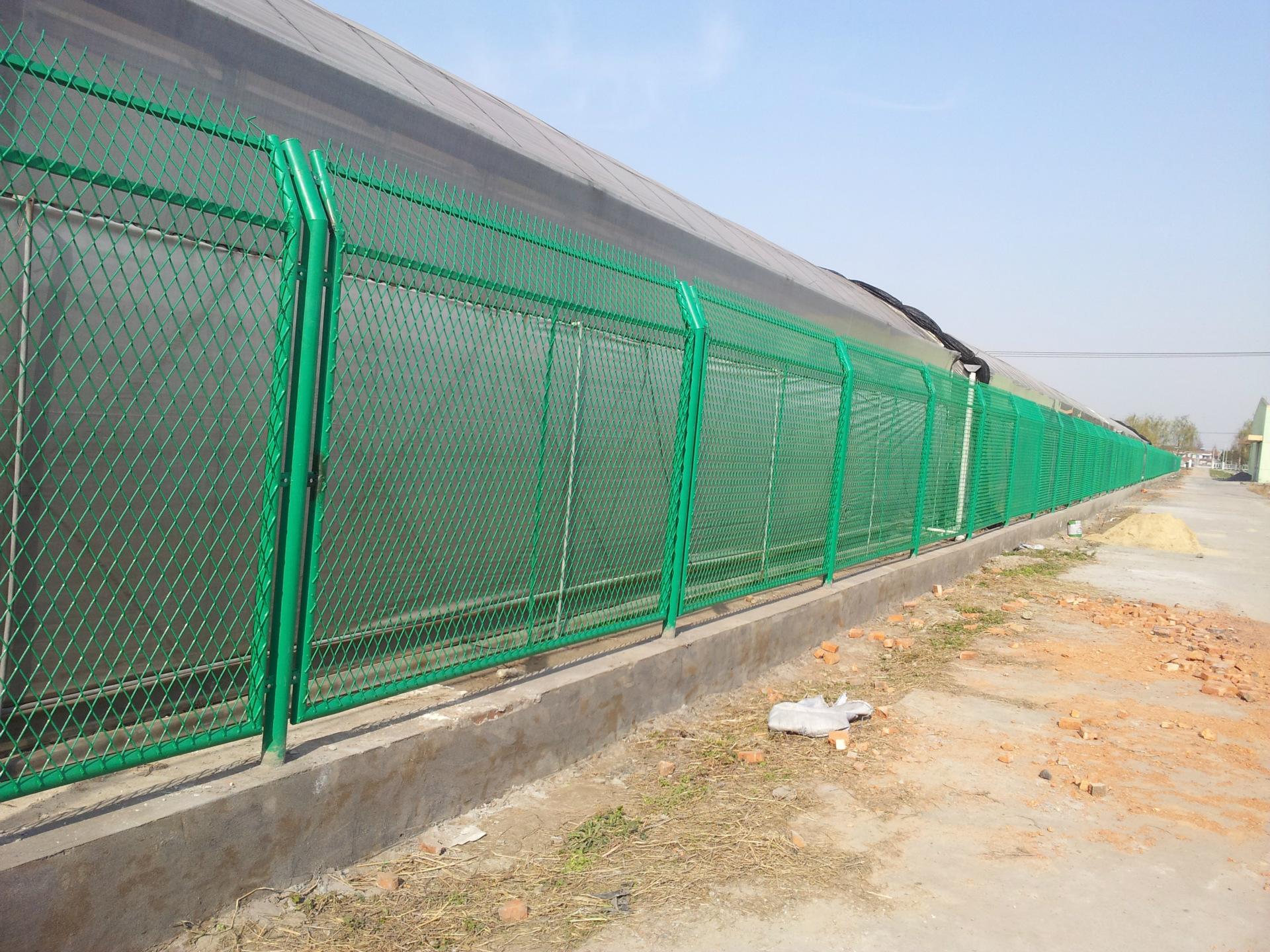 高速公路隔离栅护栏网,铁路防护网,框架护栏网 欢迎来电订购