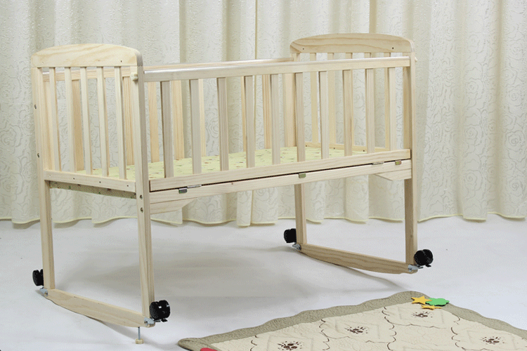 实木无油漆婴儿床 bb摇篮床游戏床 可变书桌童床 宝宝好孩子必备