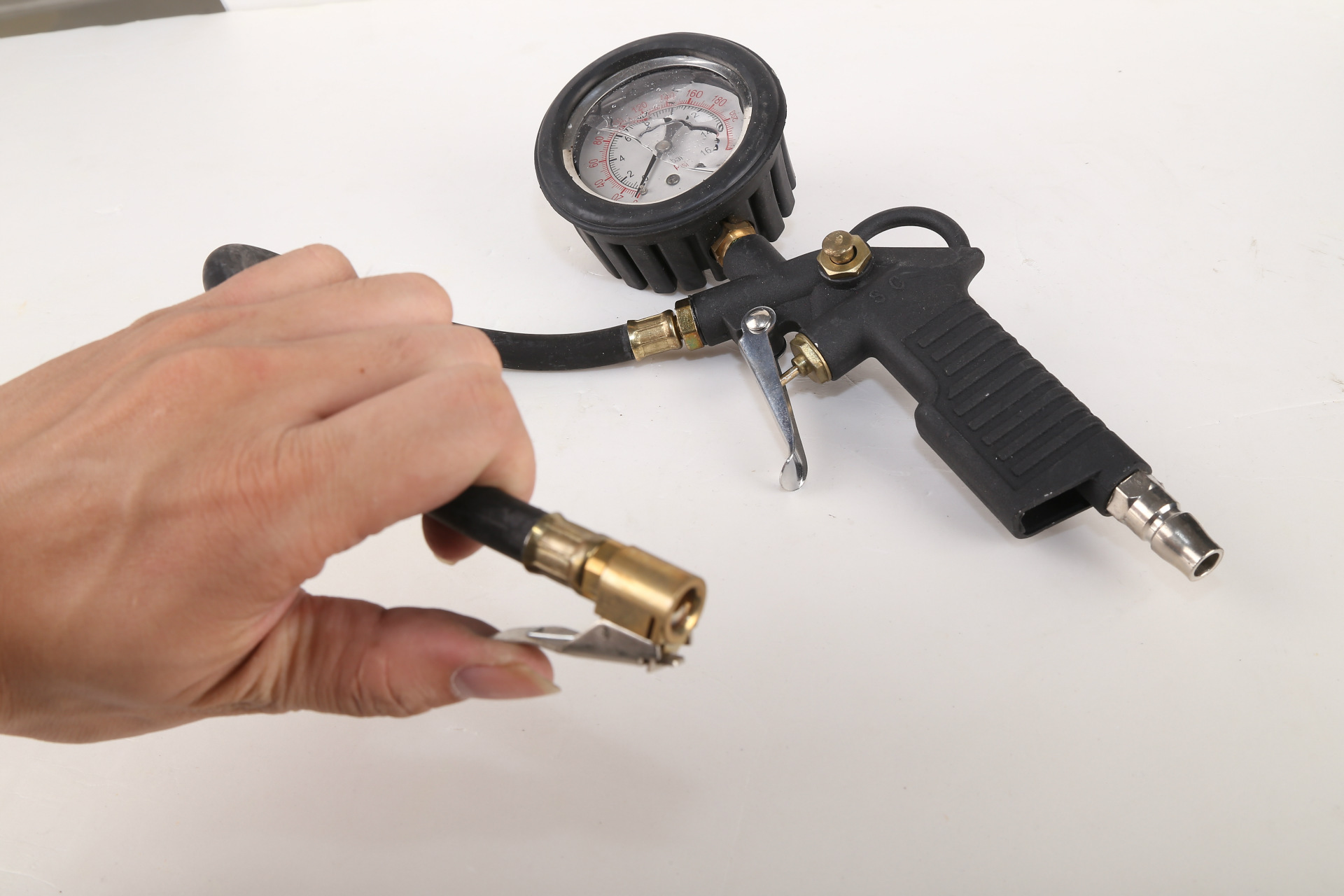 高德斯多功能汽车胎压表胎压枪充气枪轮胎带枪气压表 打气 测胎压