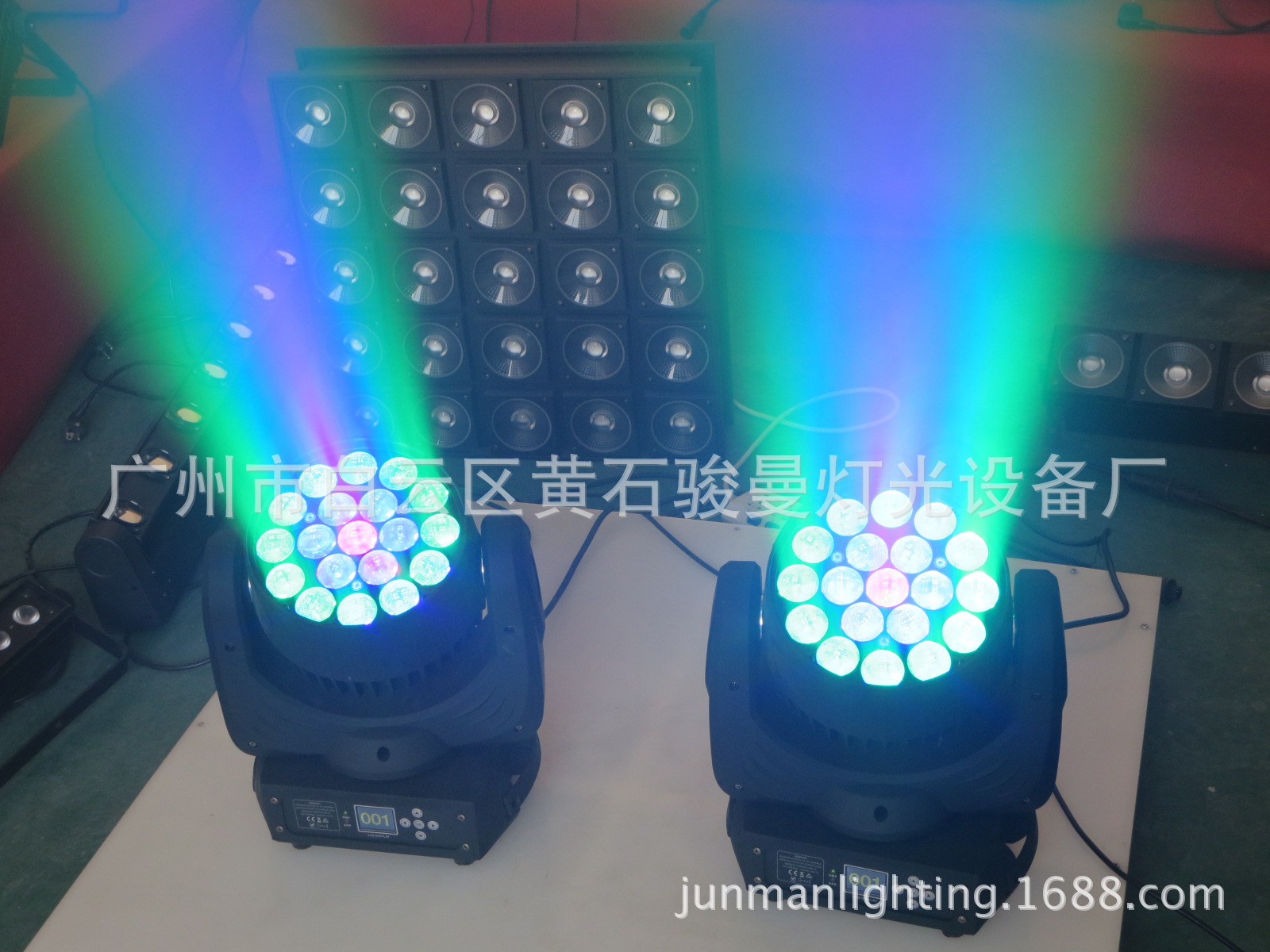 19*12W四合一LED调焦光束摇头灯 LED舞台灯 LED摇头染色灯