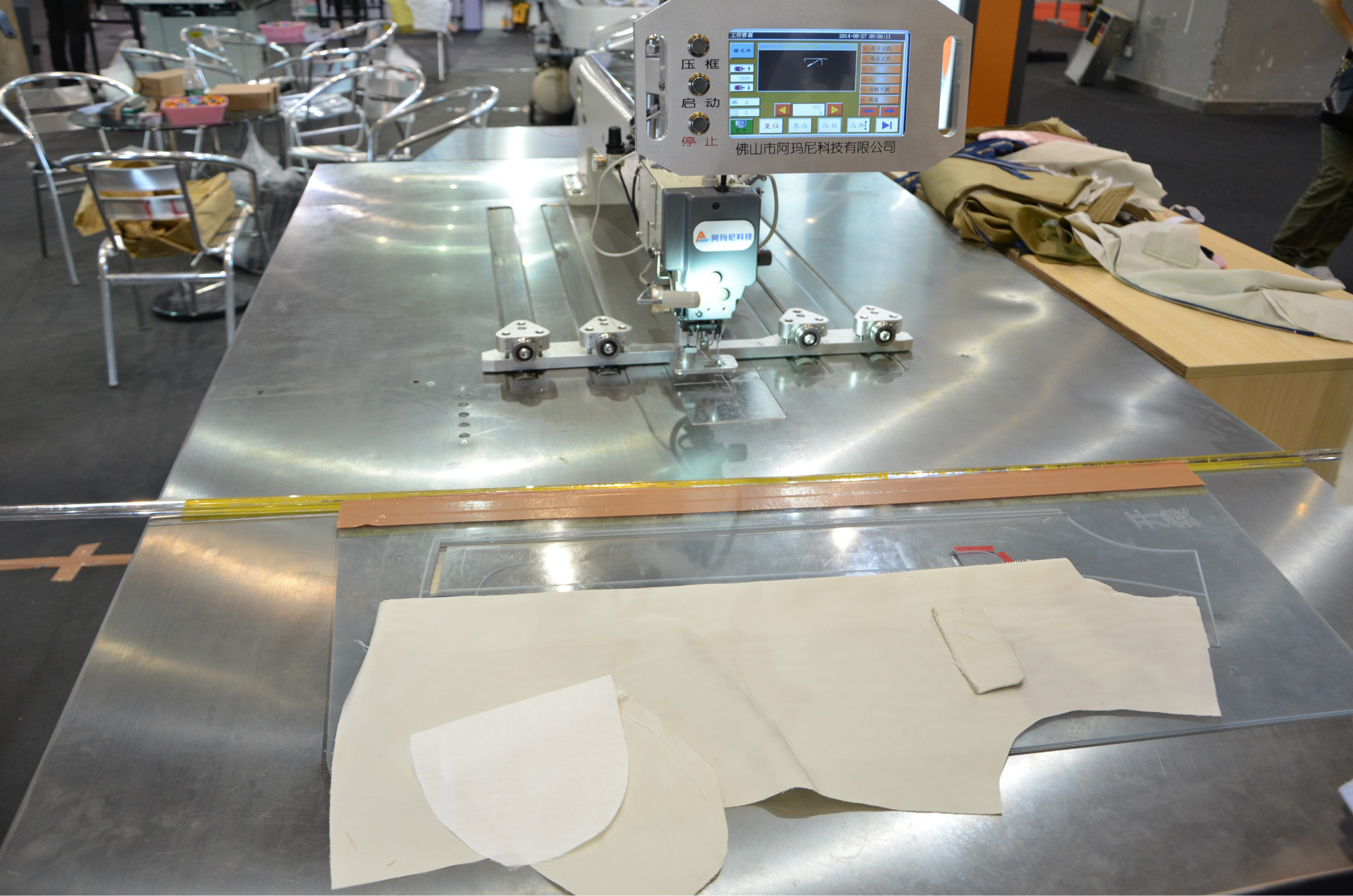 全自动服装缝纫机 全自动电脑模版缝纫机 全自动绗缝专用缝纫设备