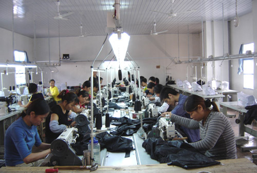 淘工厂—专业生产吉普类t恤i汗衫 纯棉t恤 贴牌加工生产