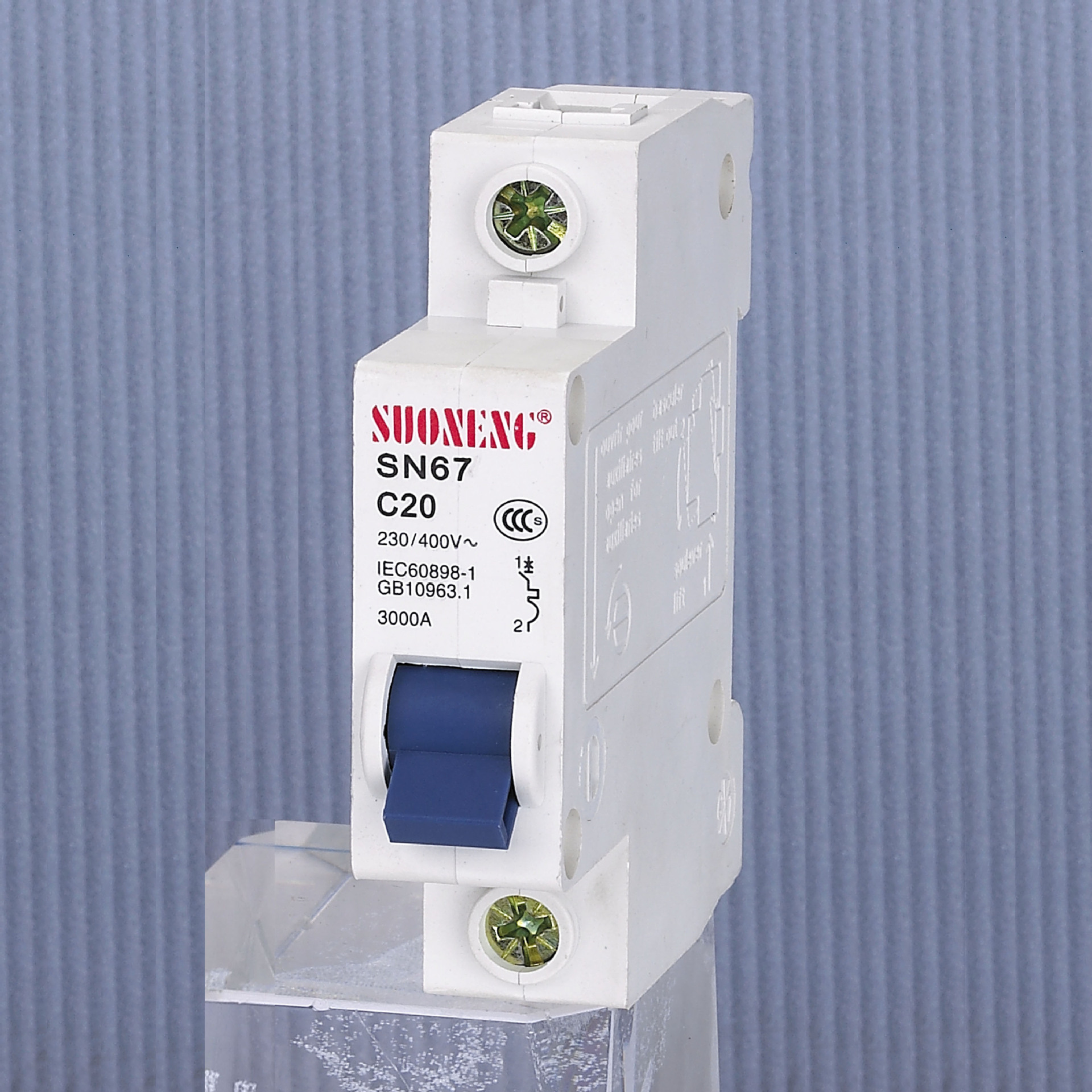 特价供应高分断小型断路器 dz47-63 1p 品质可靠