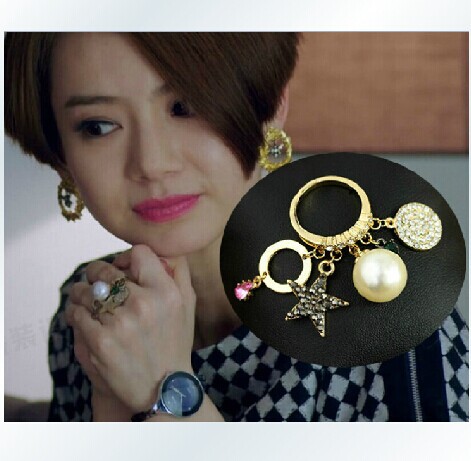 pr107 爱情回来了戚薇同款戒指朋克超潮流爆款星星烫钻双环戒指