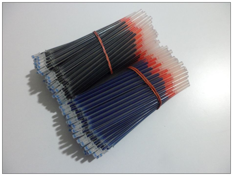 塑料透明中性笔芯 236水笔芯办公记账0.5黑色蓝色笔芯 厂家批发