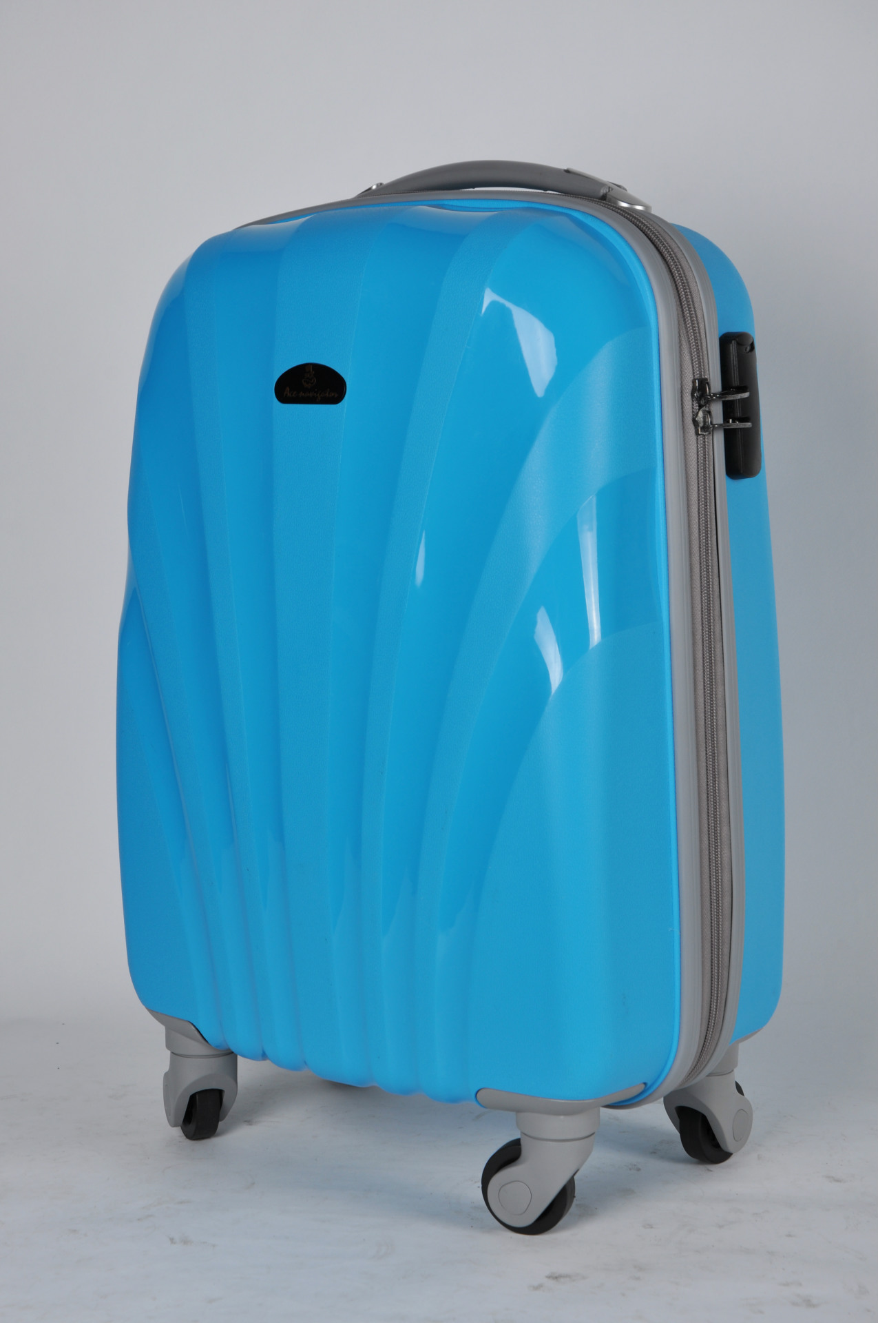 pp材质旅行航空拉杆箱海关锁登机箱 男女通用厂家直销箱包批发