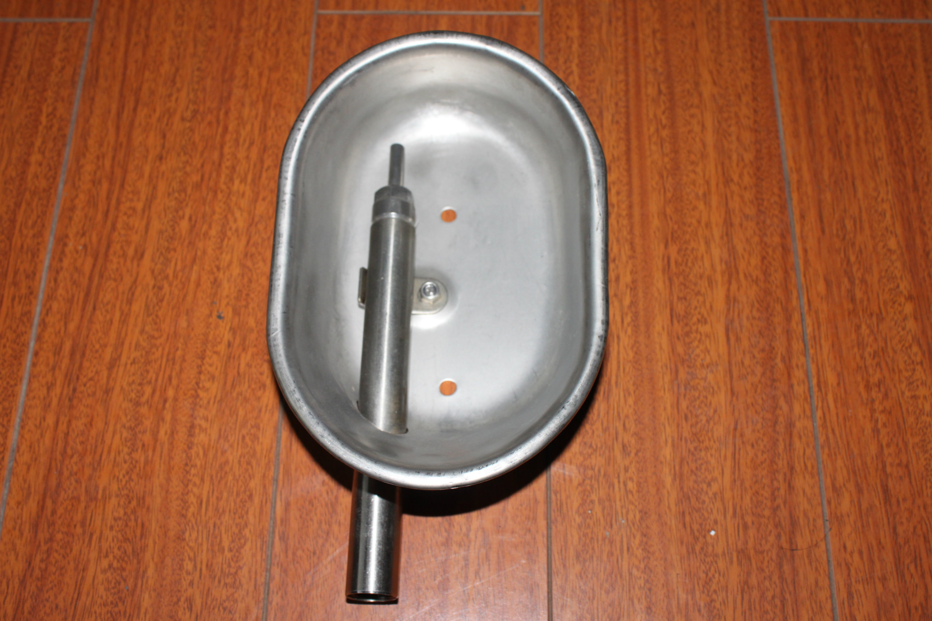 厂家直供椭圆形不锈钢猪用饮水盆_304正宗不锈钢_接4分管