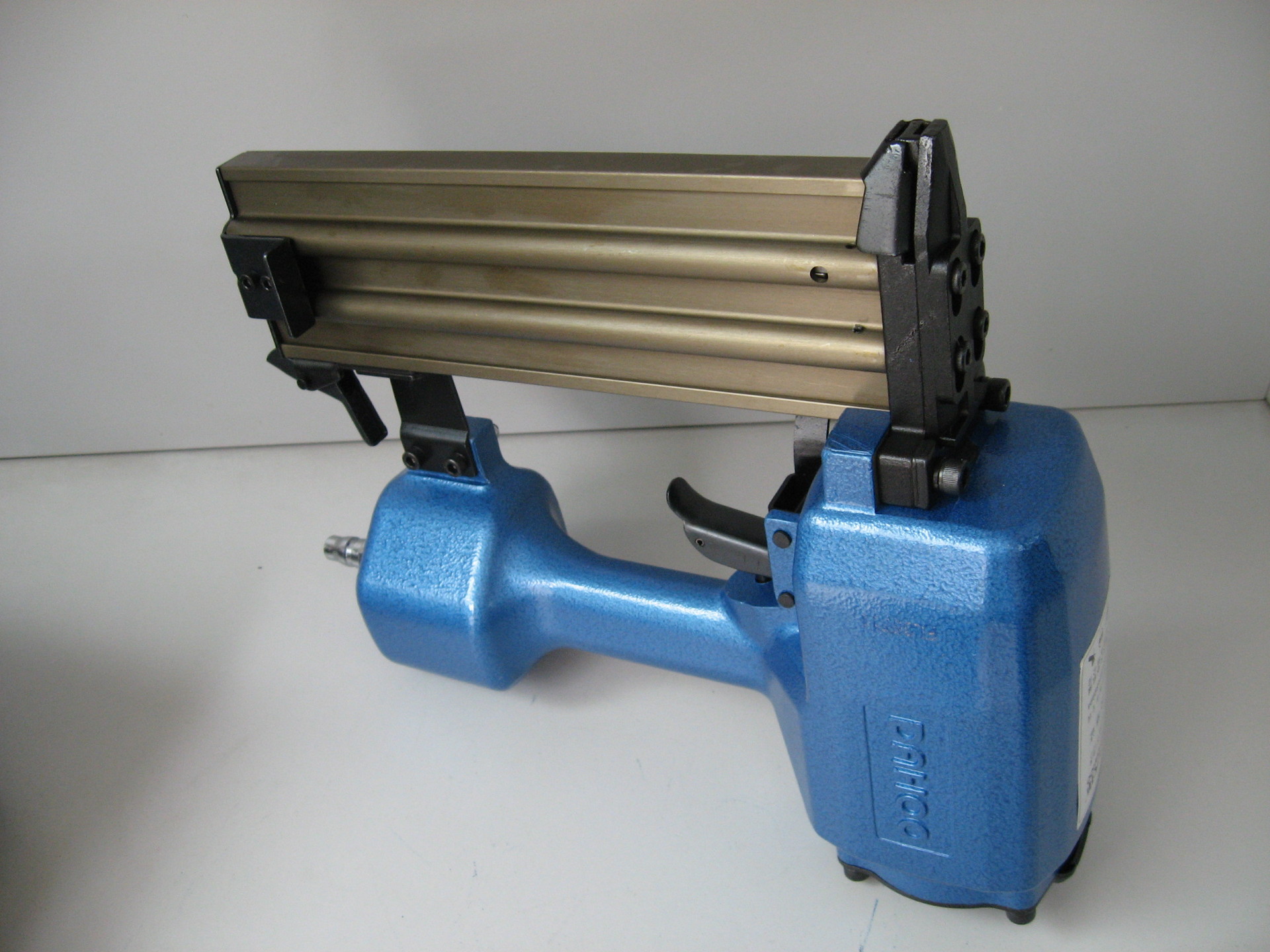 【大环牌st64-c气动钢钉枪 蓝色经典定制款钢钉射钉枪】广东广州大环